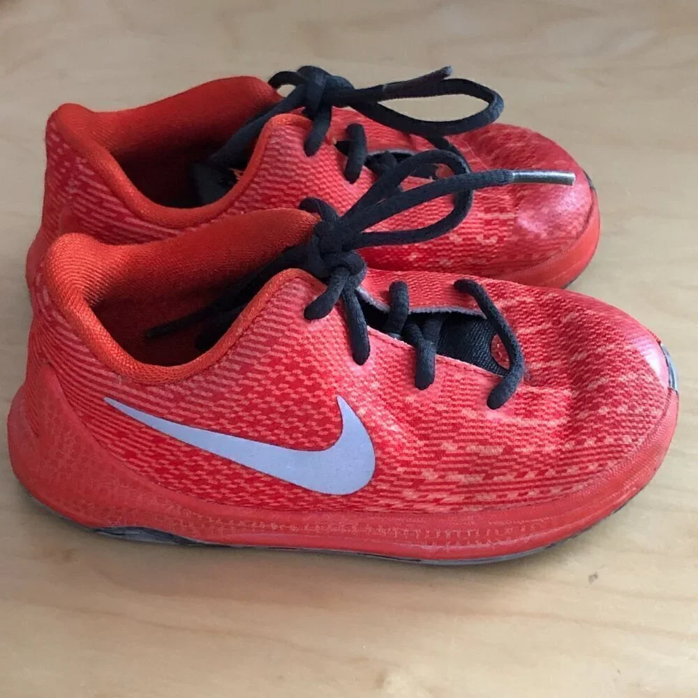 Nike KD 8 Kevin Durant Sneakers